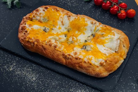 Пицца 4 сыра